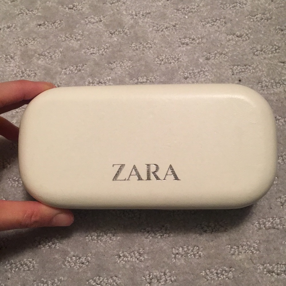 Zara White & Teal Eyeglasses Case